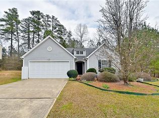 6863 Merrywood Dr, Fairburn, GA 30213