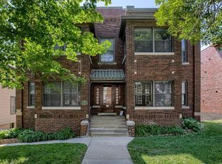 122 N 40th St, Omaha, NE 68131