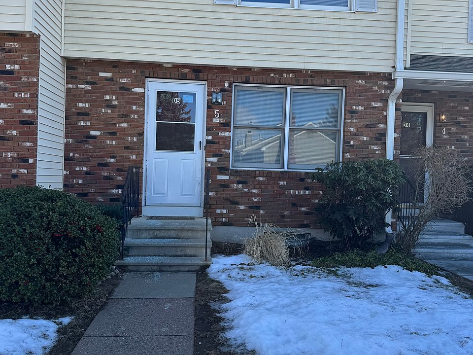 1st image of 5 Saint Marc Cir #D5