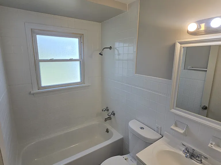 9113 Kathlyn Dr — Photo 9