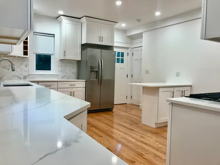 26 Fenwick St #1 — Photo 5