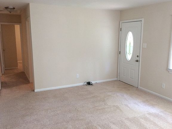 2nd image of 7 Roosevelt Dr