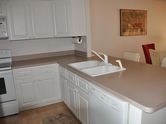 2nd image of 3200 N A1a APT 605
