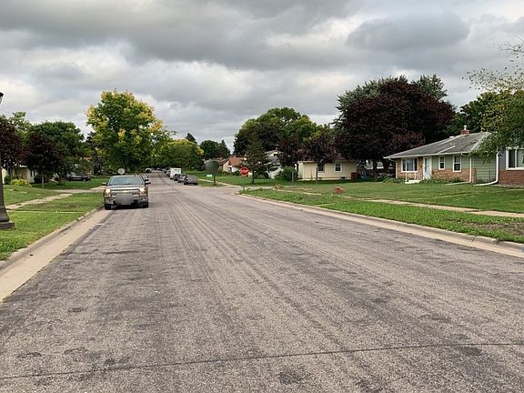 5th image of 1649 Sherwood Ave