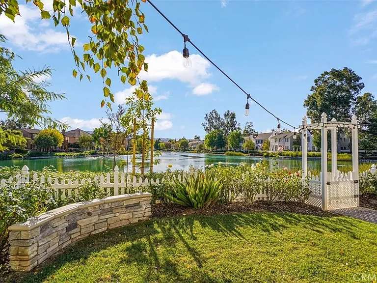 23930 Windward Ln — Photo 2