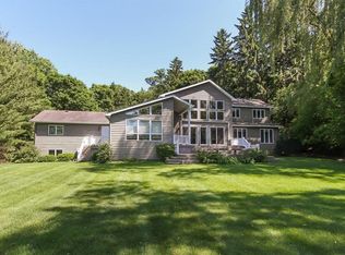 W2912 Walcowis Dr, Lake Geneva, WI 53147