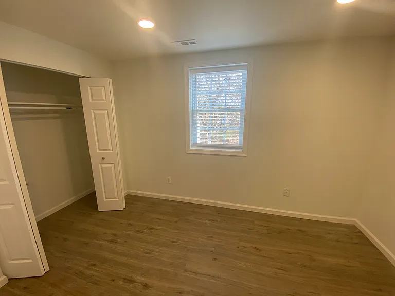 10523 Cedar Creek Dr — Photo 23
