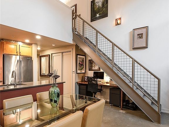 4th image of 2607 Western Ave APT 116