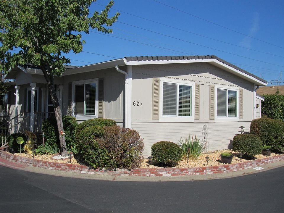 1st image of 62 Hancock Dr #62B