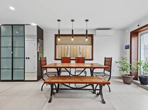 84 Gotham Avenue image 6 of 17