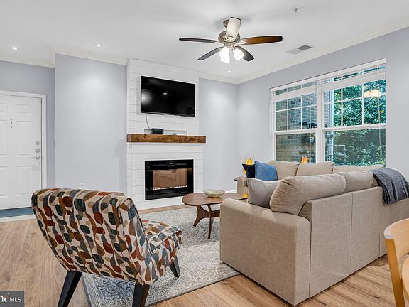 3rd image of 12108 Garden Grove Cir Unit 103