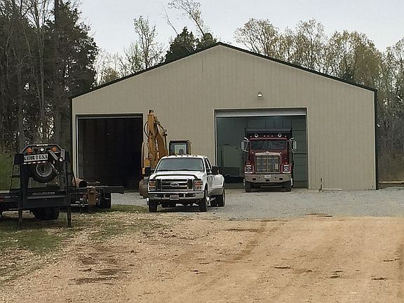 3rd image of 275 Woodland Hills Dr