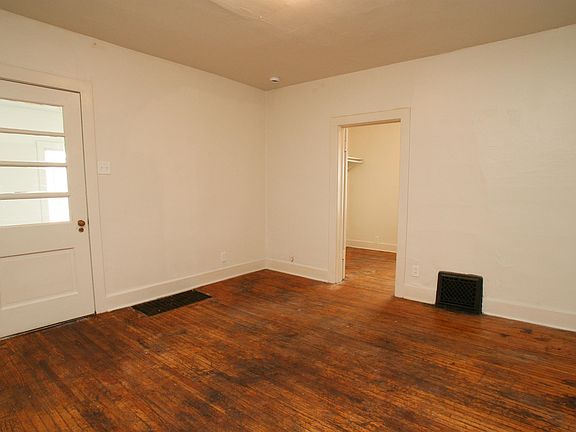 3rd image of 520 S Franklin St