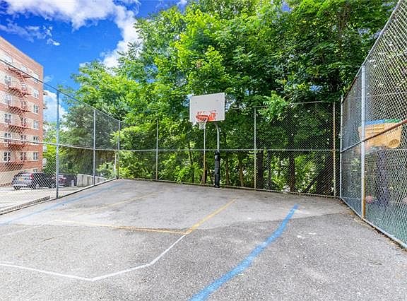 4th image of 7 Balint Dr APT 225