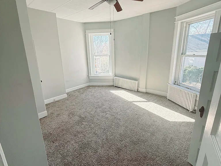 612 E Church St — Photo 18