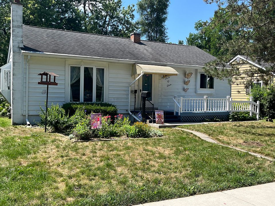 1st image of 205 Spaulding Ave W