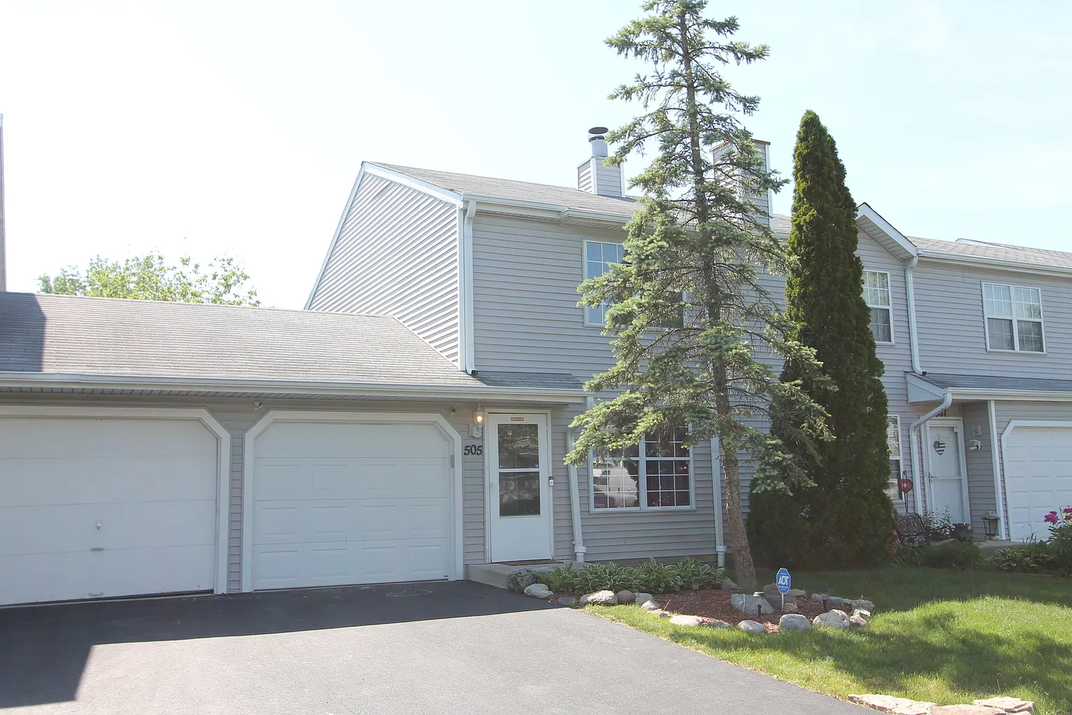 505 Normandie Ln photo 1