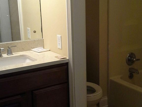 3rd image of 9214 Shady Bend Ln