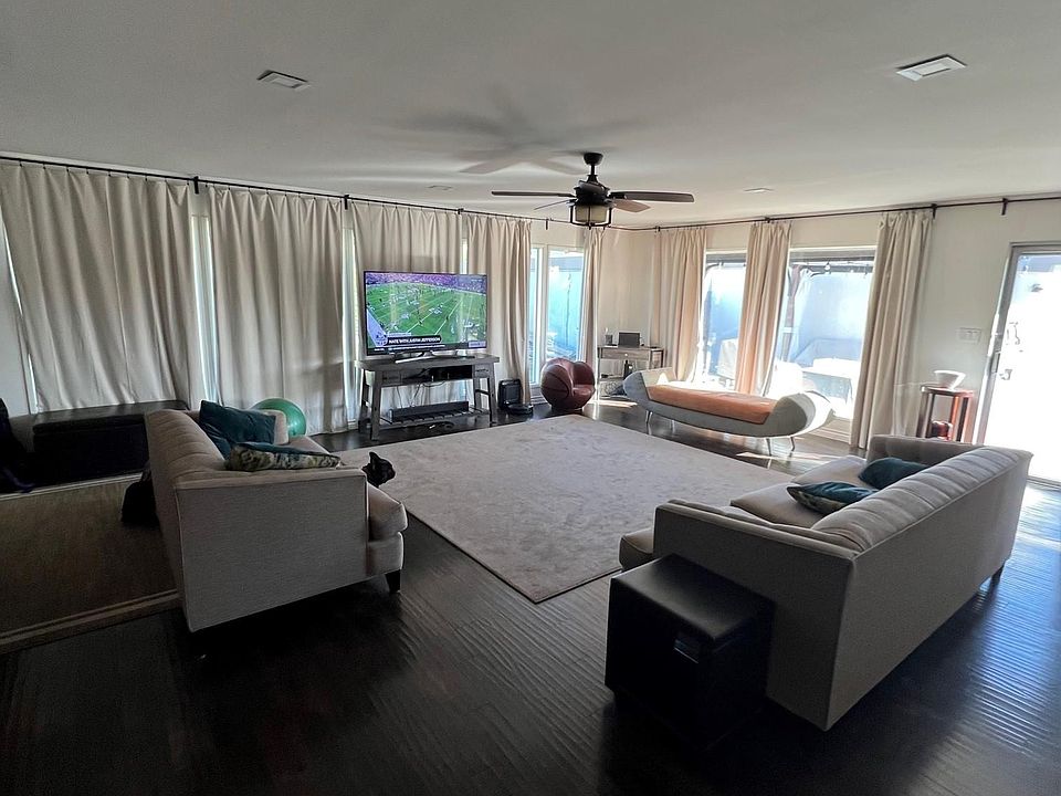 1st image of 4563 Clairemont Dr