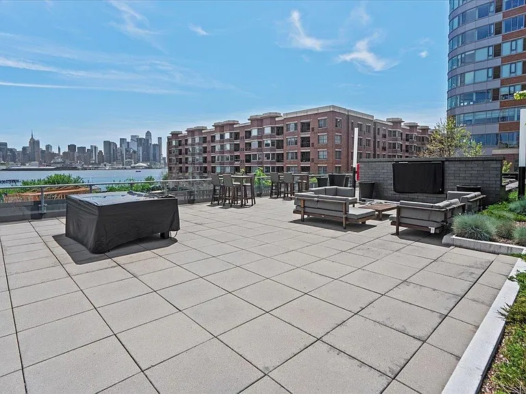 9 Avenue At Port Imperial #921 — Photo 28