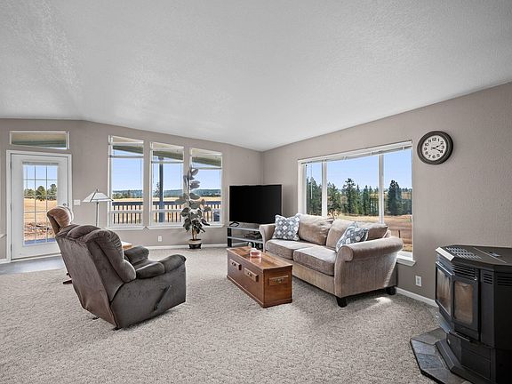 5th image of 3511 N Brooks Rd