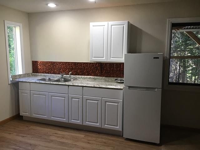1st image of 3300 Mountain Lake Dr