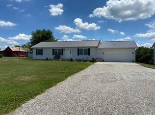 618 Hanna Ln, Londonderry, OH 45647