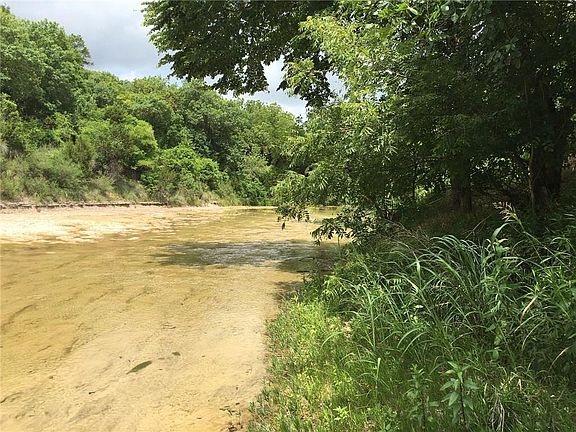 3rd image of 1501 County Road 256