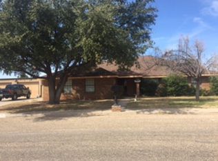 1802 Butterfield Trl, Crane, TX 79731