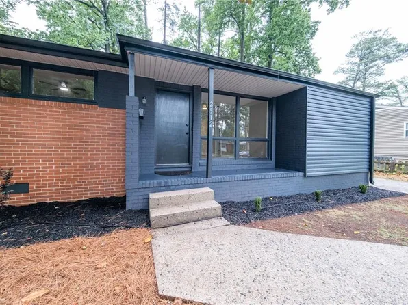 2512 Westmoreland Dr, Greensboro, NC 27408