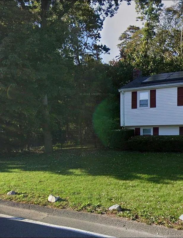 3 bed, 2.0 bath, 1300 sqft, $3,500 — Photo 1