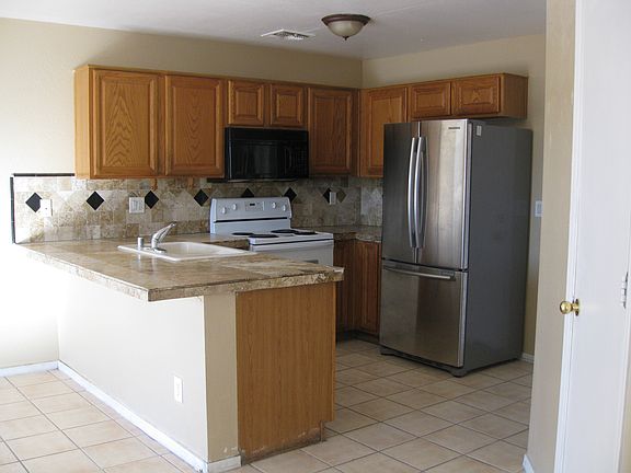 5th image of 138 S 110th St