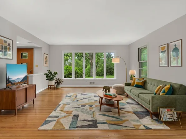 3929 Williston Rd, Minnetonka, MN 55345