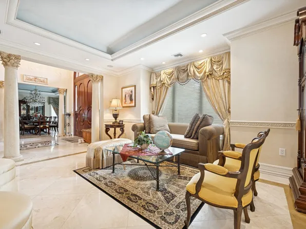 1-06 Samos Lane image 13 of 28