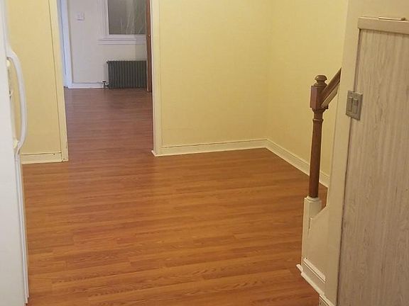 4th image of 8 Charlton Ave