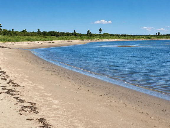3rd image of 62 Carrying Place Cove Road