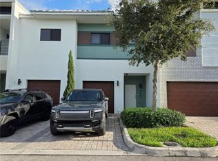 4380 NW 8th Ct, Plantation, FL 33317