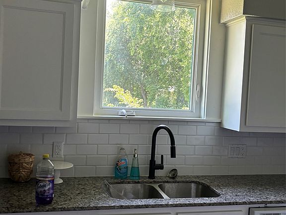3rd image of 311 W Sam Rayburn Dr