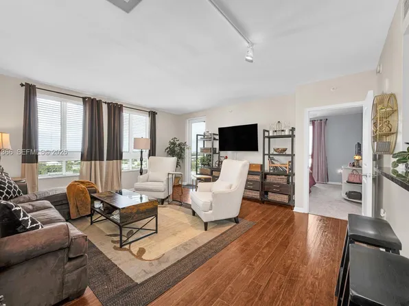 7350 SW 89th St APT 1511S, Miami, FL 33156