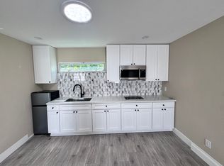 5782 Hesperia Ave #ADU, Encino, CA 91316