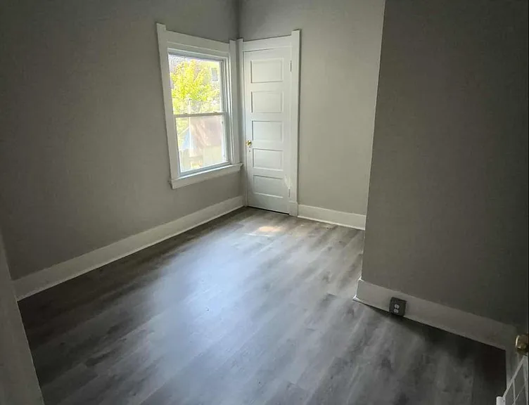 820 Butler St — Photo 5
