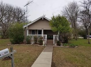 303 Ballentine St, Trenton, TX 75490