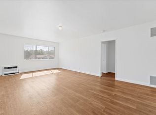 1437 E Windsor Rd #9, Glendale, CA 91205