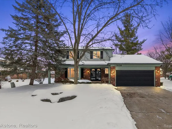 5138 Hale Dr, Troy, MI 48085