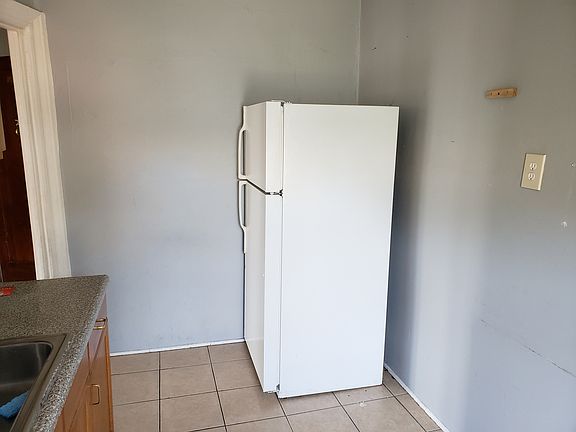 5th image of 1863 76th St Floor 2