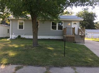 2518 E 24th St, Des Moines, IA 50317