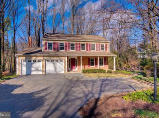 1322 Quail Ridge Dr, Reston, VA 20194