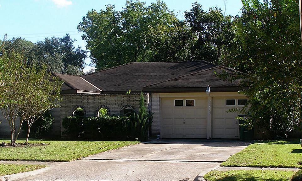 1st image of 9419 Fairdale Ln