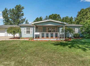 132 Elm St, Breckenridge, MI