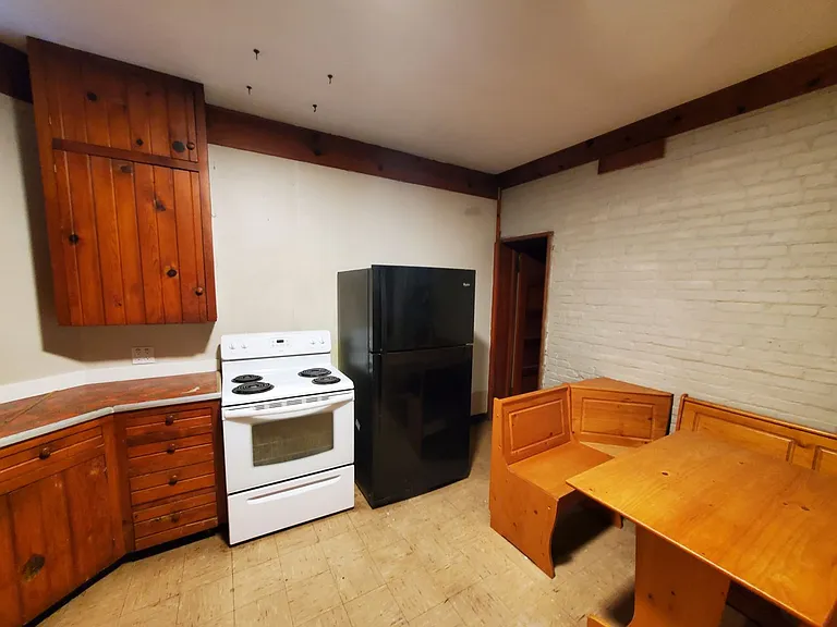1003 5th St #BASEMENT — Photo 4